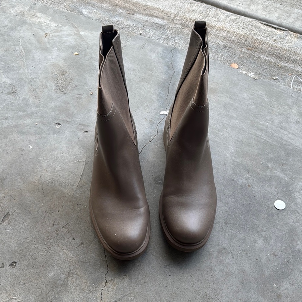 Elegant Taupe Ankle Boots